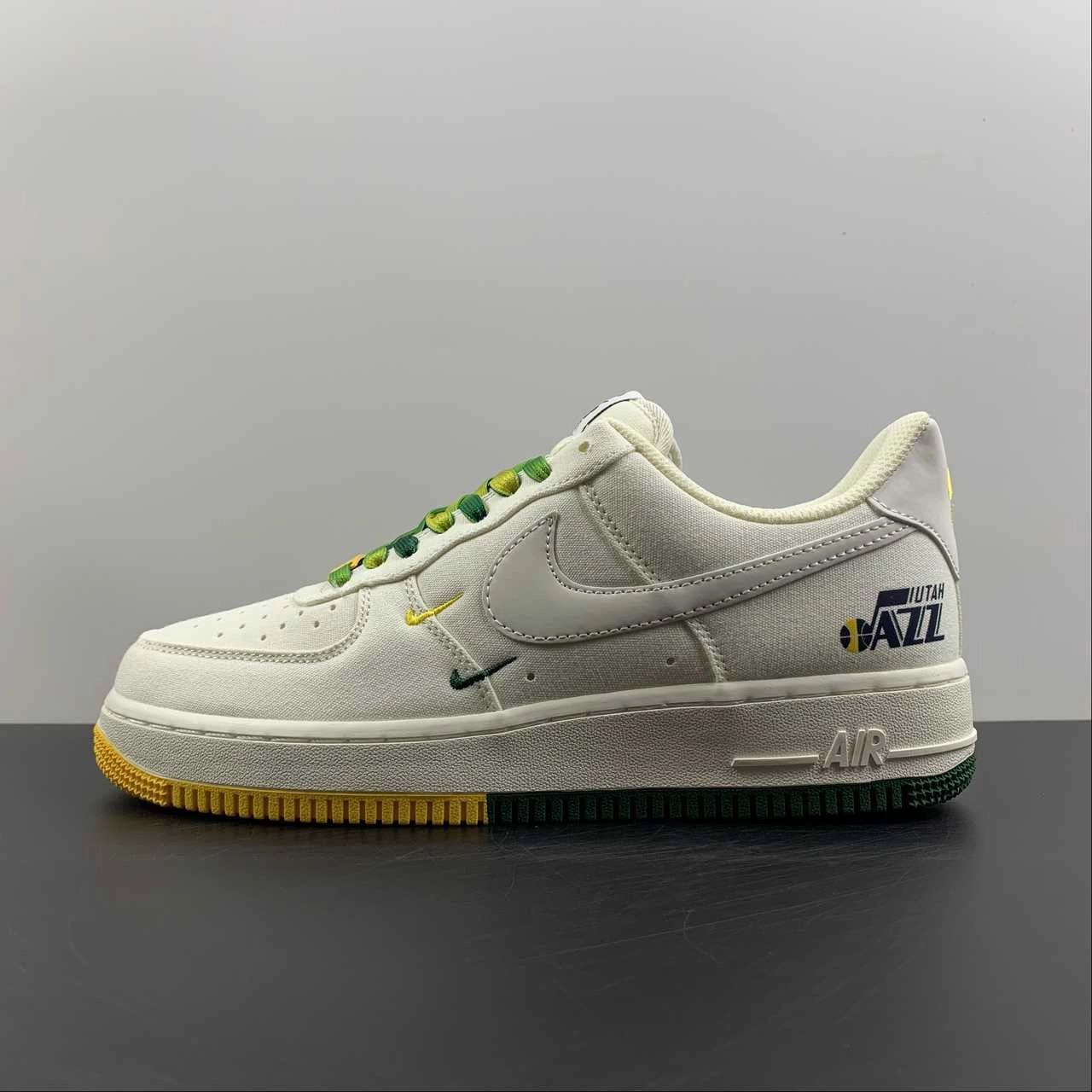 Active Style Cushioned Feel Air Force 1 07 Low White Green Noise Yellow ZJ6695-303