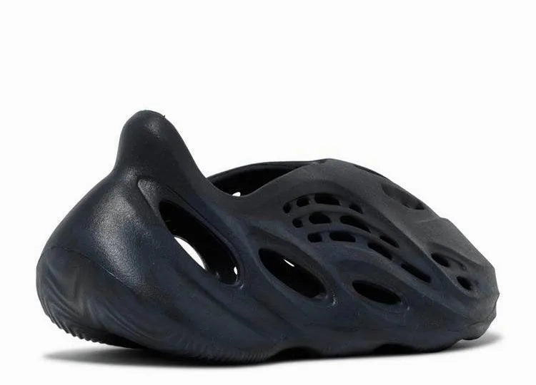 Yeezy Foam RNNR Mineral Blue On Feet