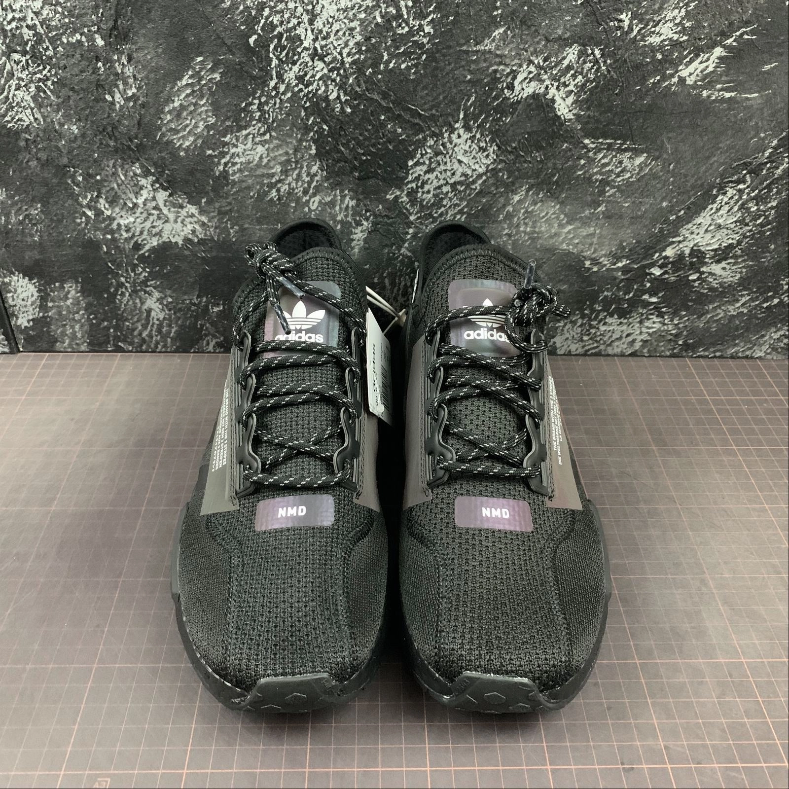 Adidas NMD R1 V2 Core Black Iridescent Speed Performance