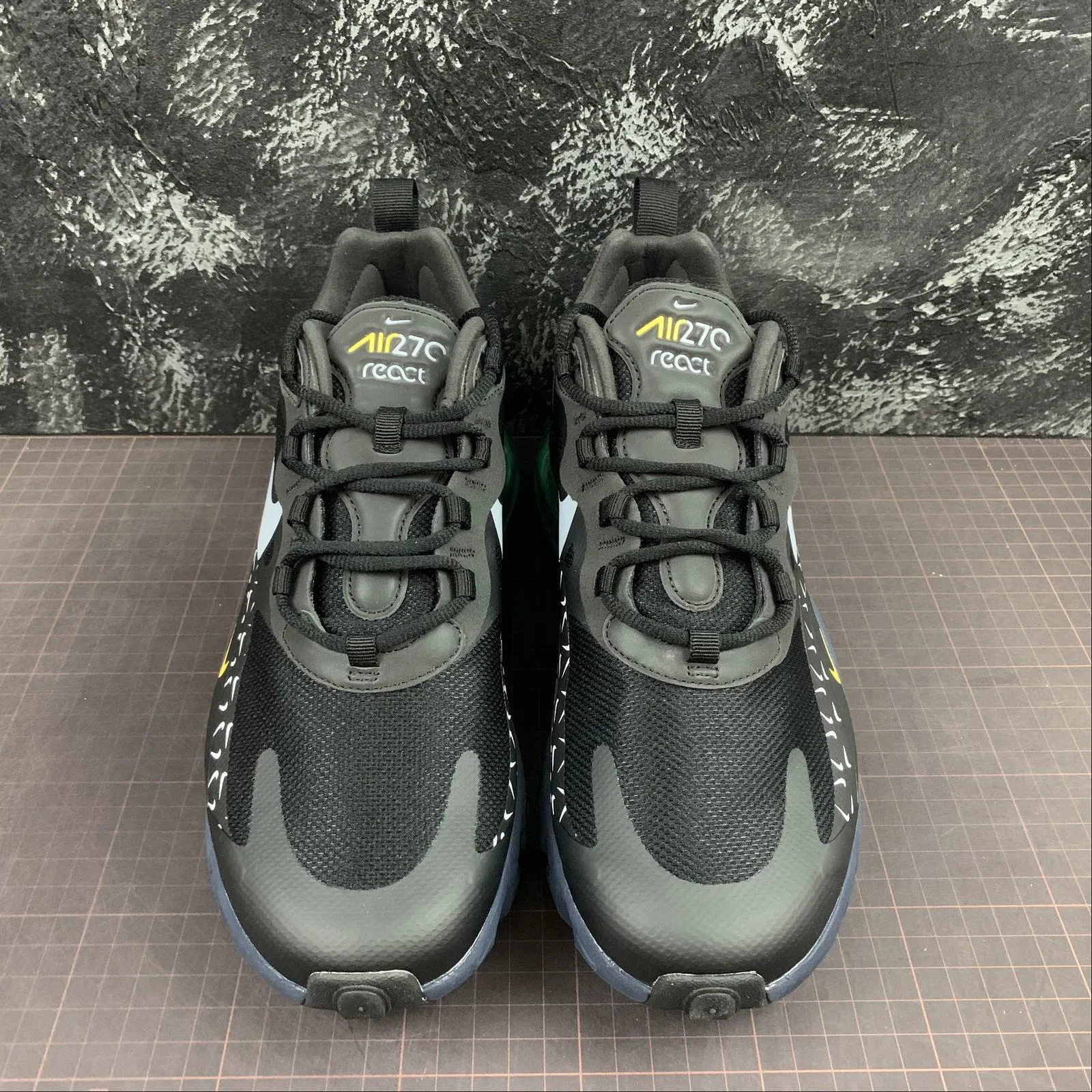 camping shoes Active Lifestyle Air Max 270 React Black Dark Grey-Volt CT2538-001