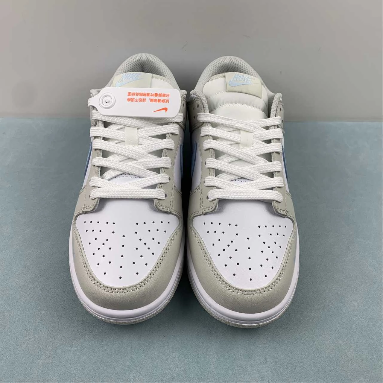 SB Dunk Low Light Bone Armory Blue HF0023-100 Dynamic Arch Support Good Grip