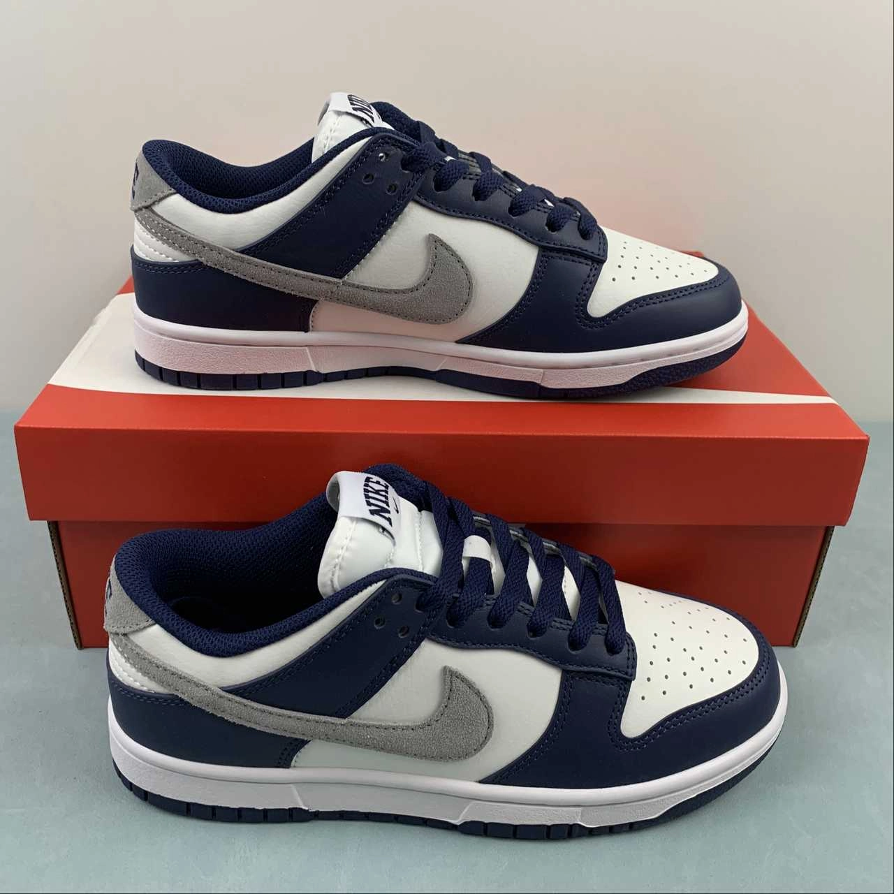 SB Dunk Low Summit White Midnight Navy Light Smoke Grey FD9749-400 Thermoregulating Lining