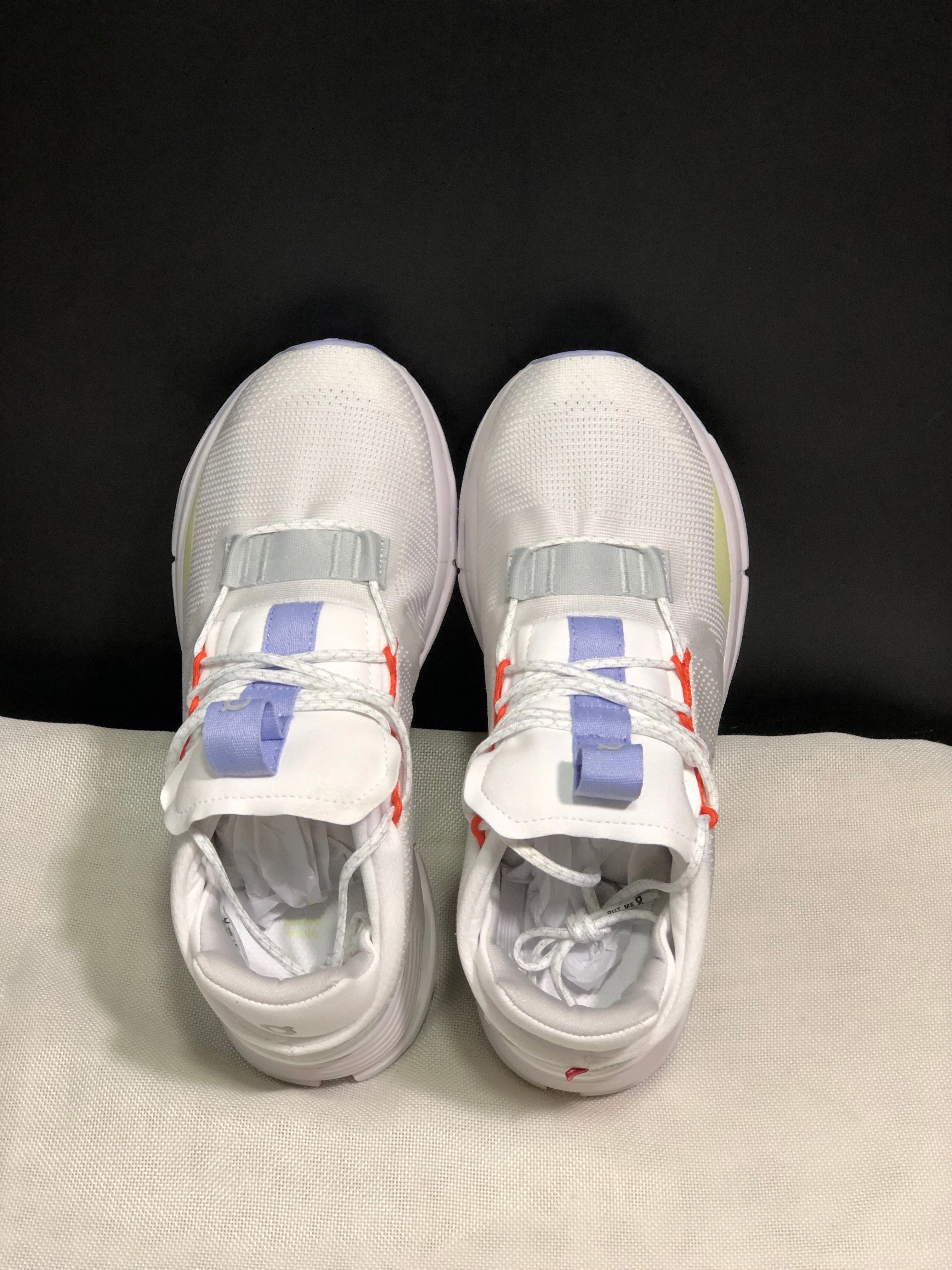 On Cloudnova Knit Fabric Design