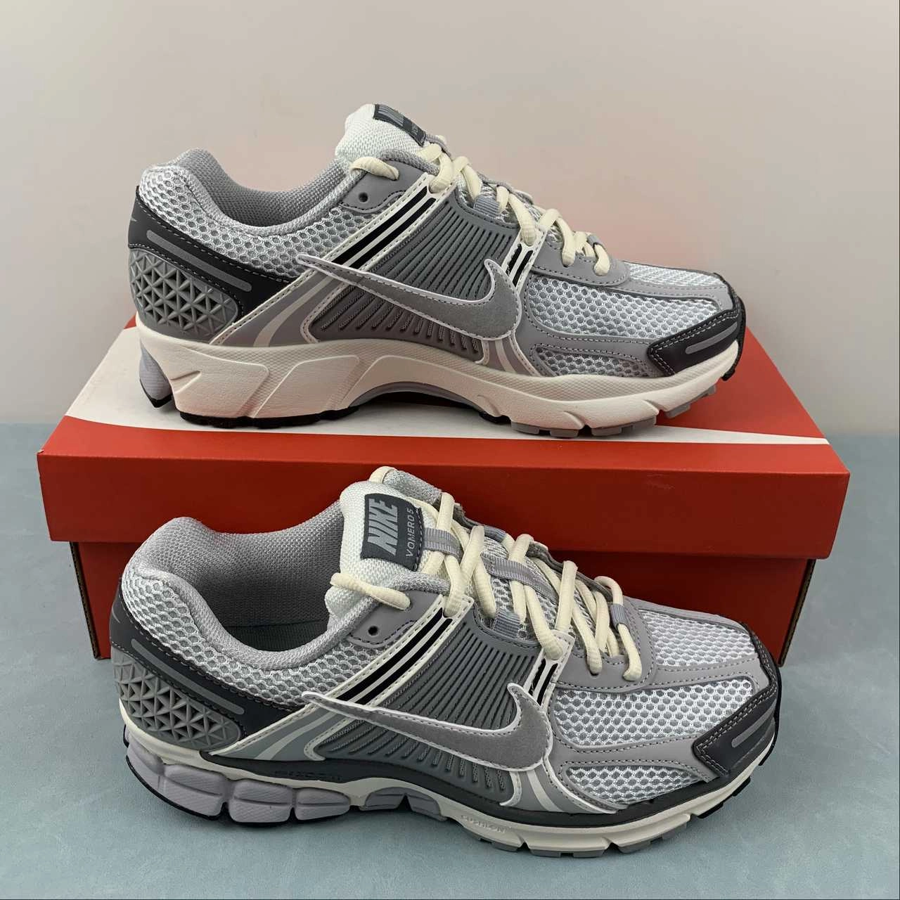Foot Therapy Zoom Vomero 5 Wolf Grey Cool Grey White FD9919-001
