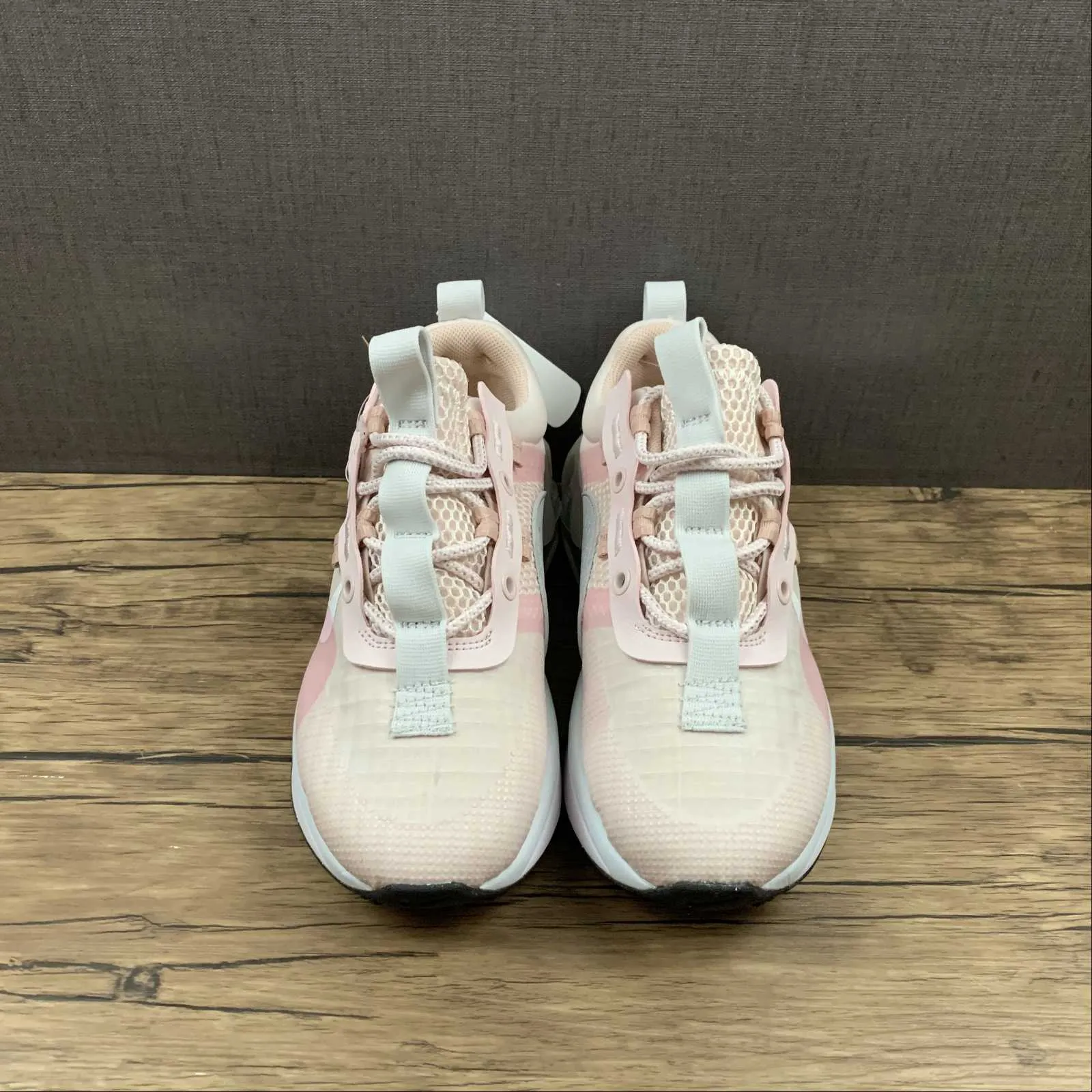 Air Max 2021 Pink White Black DA1923-600 heel cup Forest Run