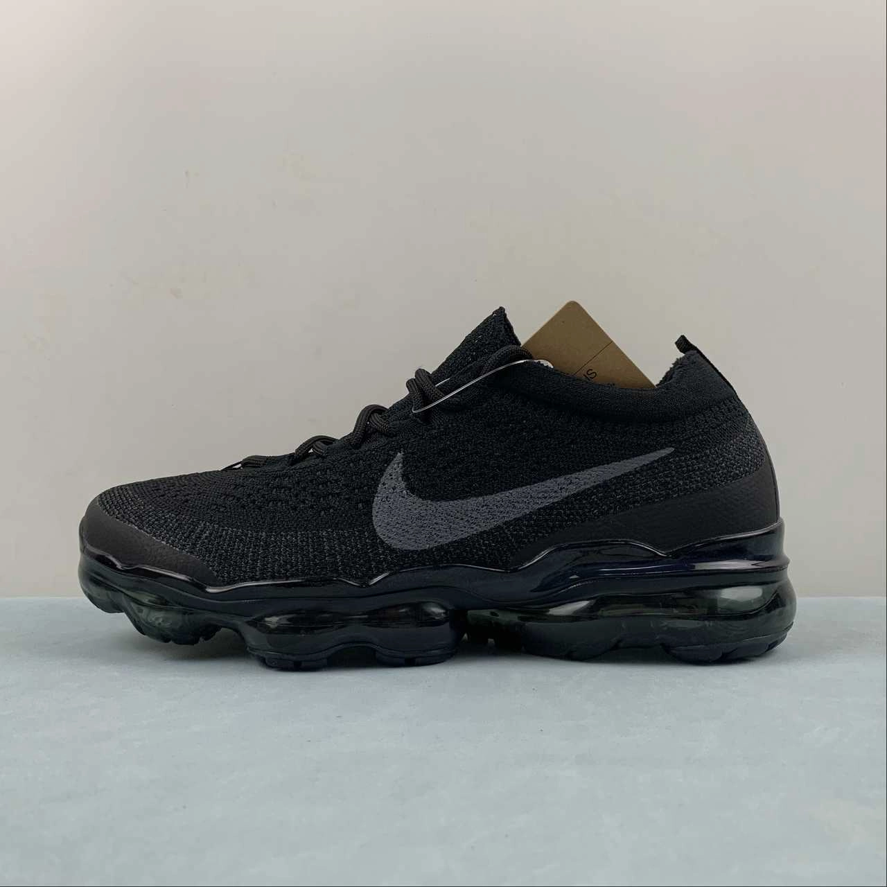 Air VaporMax 2023 FK Black Anthracite DV6840-001 Run Ready Bold Look