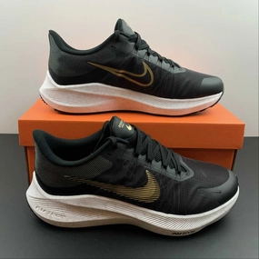 Low heel drop facilitates barefoot-like responsiveness Air Winflo 8 Black Metallic Gold CW3419-009