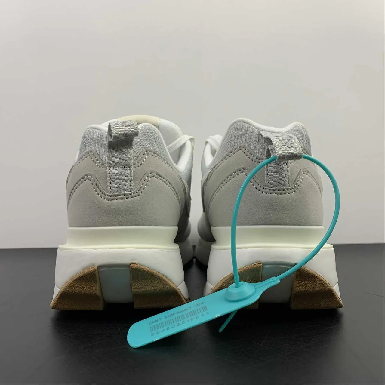 mountain - specific shoes race running shoe occasion Air Max Dawn Grey Fog Black Gum Light Brown DJ3624-002