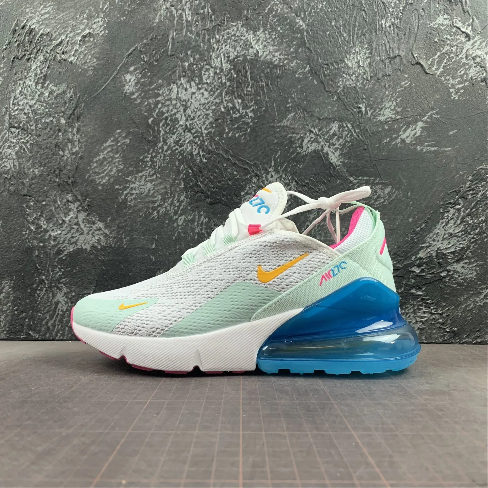 twistable running shoes Air Max 270 White Laser Fuchsia Teal Tint Blue Fury CJ0568-100