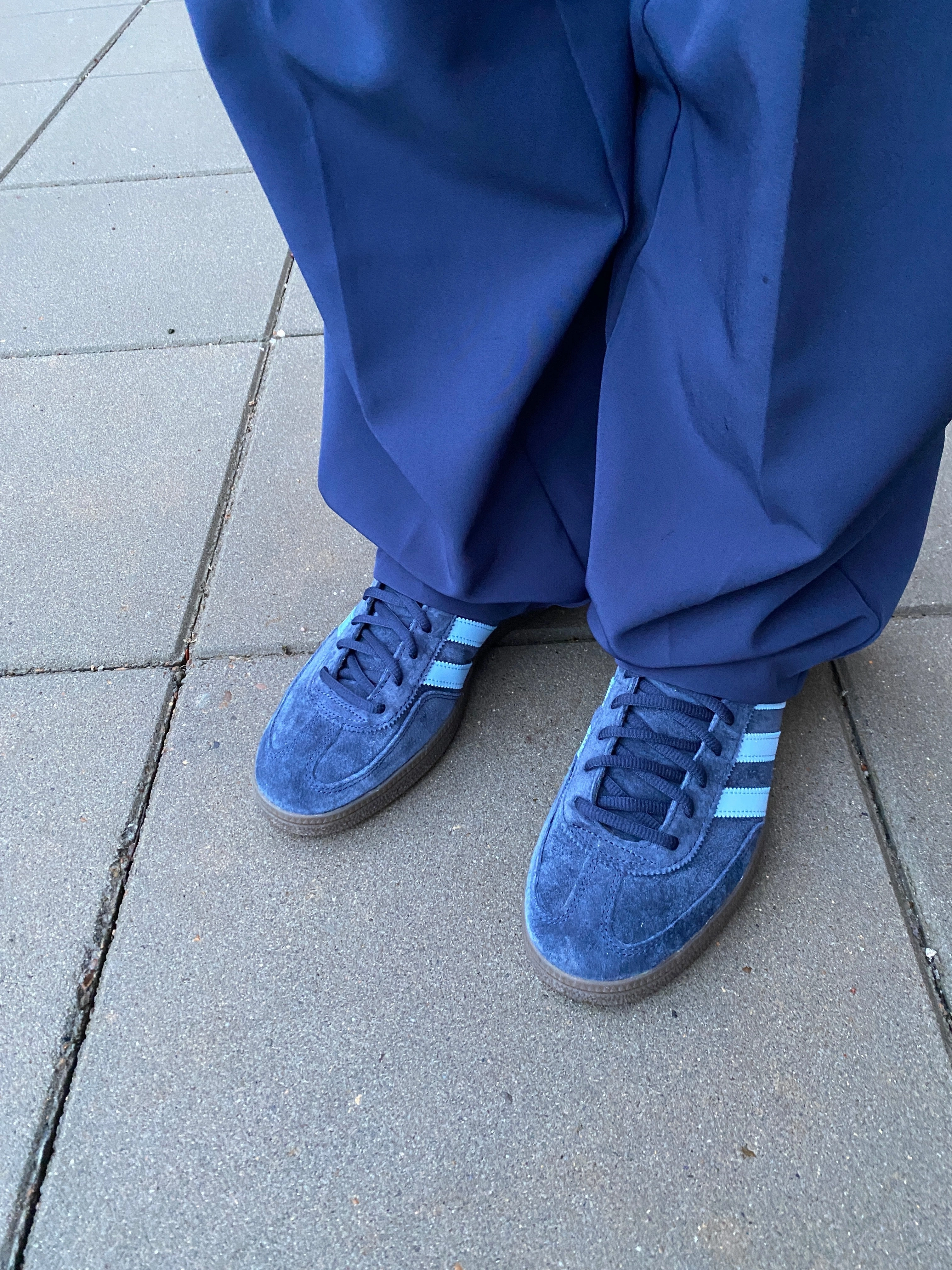 Adidas Handball Spezial Navy Gum Karma Sneaks