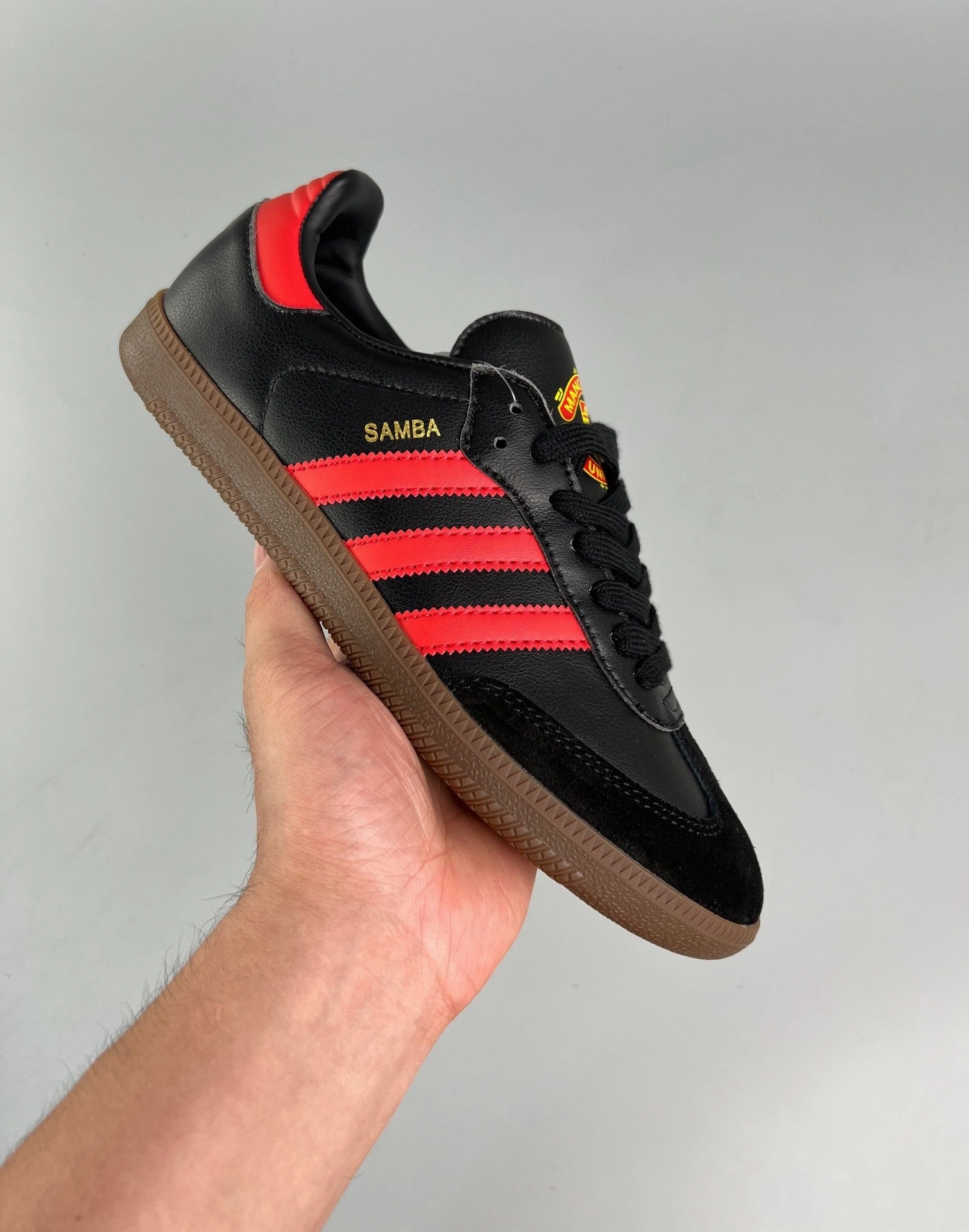 Ultra grip No Tie Style Adidas Samba Team ??Manchester United?? HQ7030