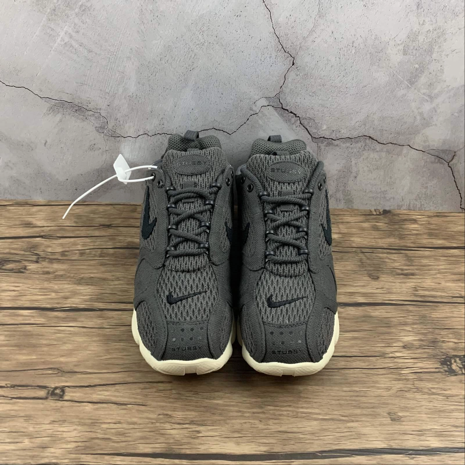 Air Zm Spiridon Cg 2 Stussy Dk Grey CQ5486-800 football shoes Dark color
