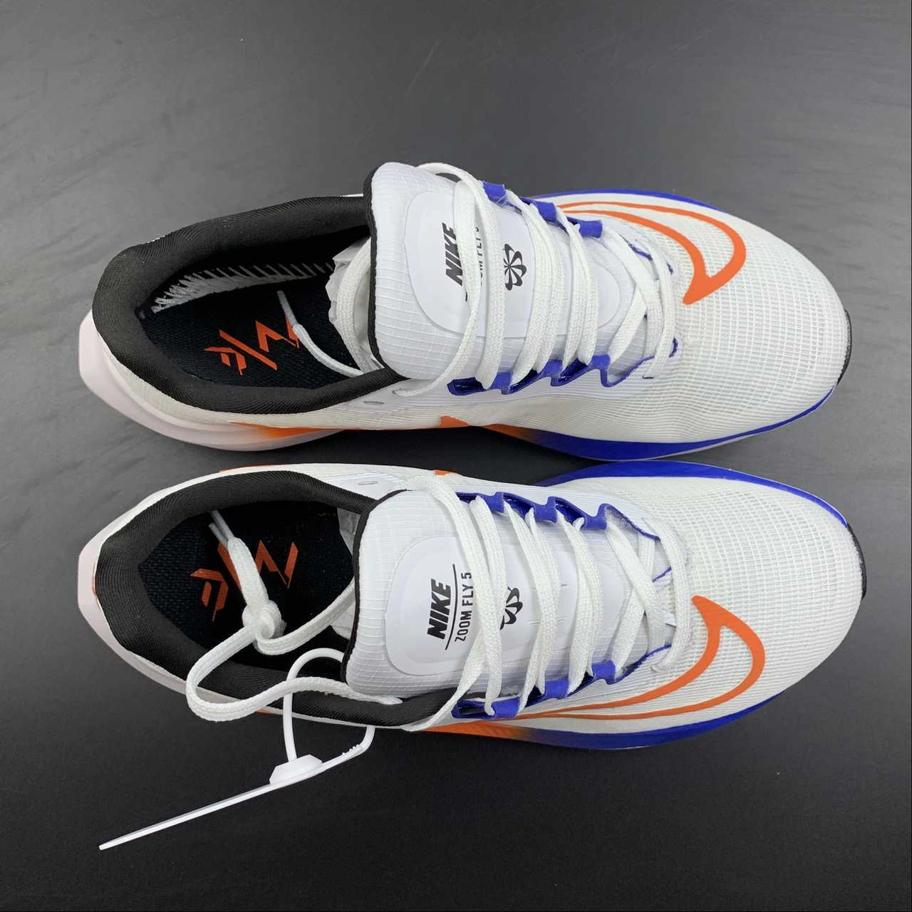 Motion control supports explosive lateral pushes Zoom Fly 5 White Black-Orange Blue DM8968-600