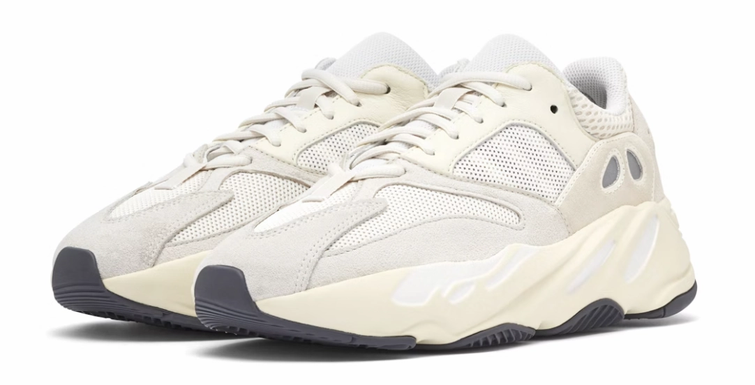 yeezy 700 analog Elevated Sole