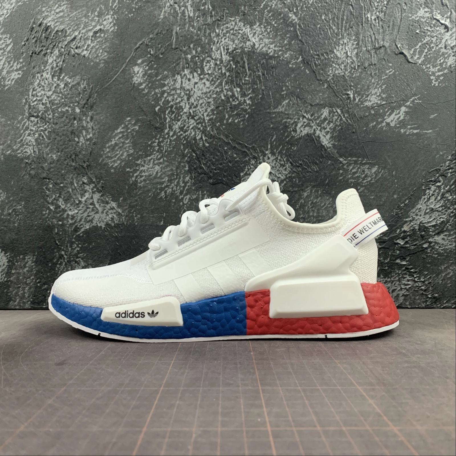 Spring running freshness Heel Cushioning Adidas NMD R1 V2 White Blue-Red