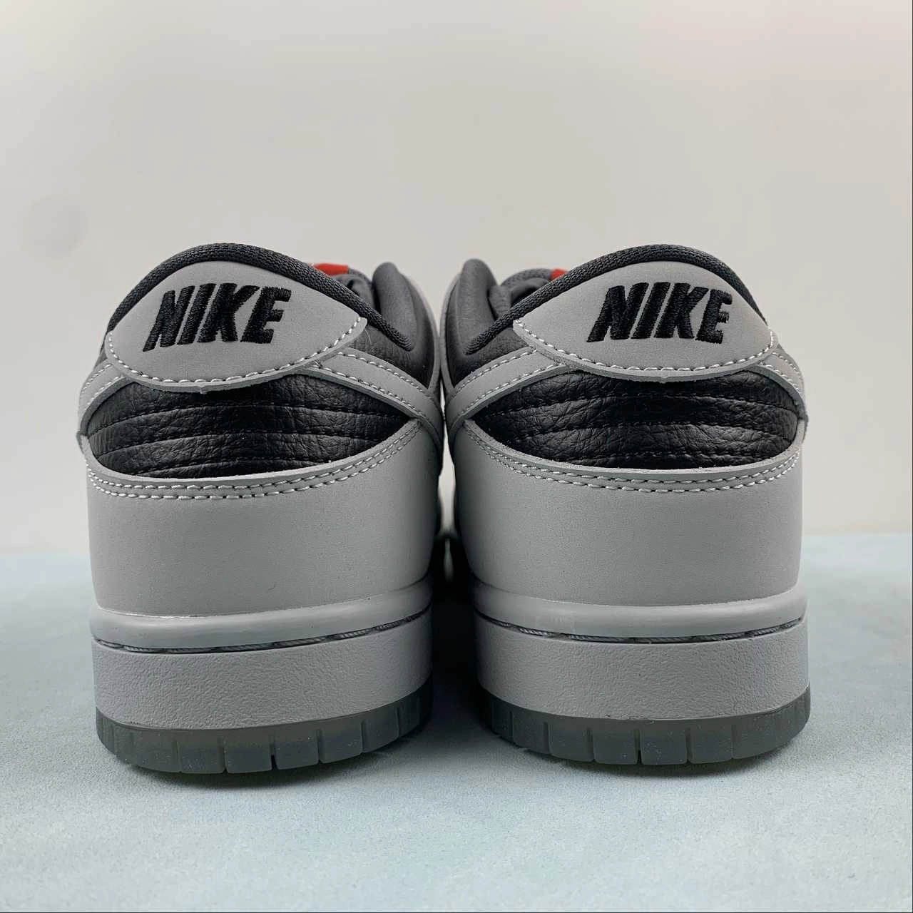 Dunk Low Premium SB Quickstrike Atlas Black Wolf Grey 504750-020 Sock Like Fit Tech