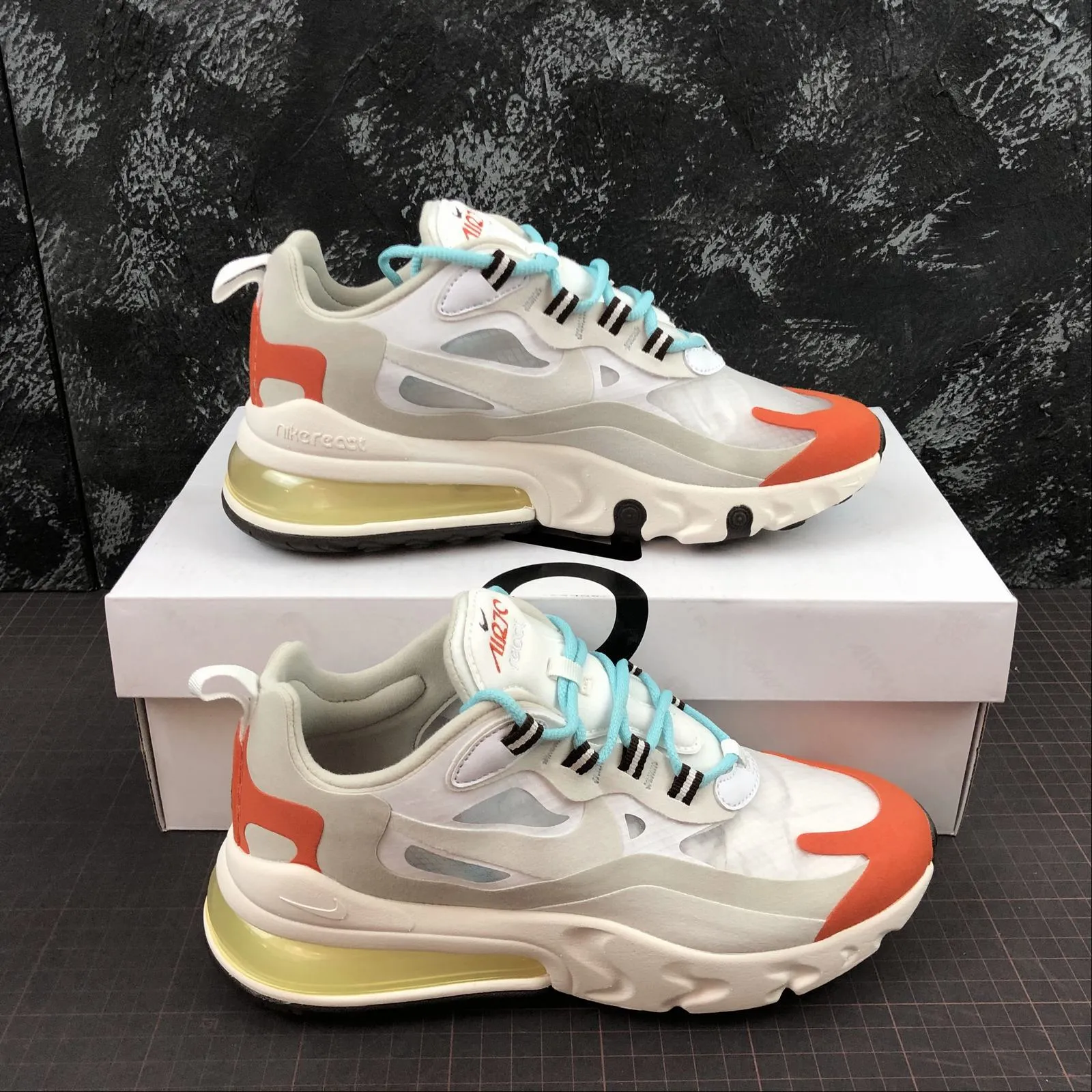 solo running lightweight synthetic shoes Air Max 270 React Light Beige Chalk Summit White Team Orange Platinum Tint AT6174 200