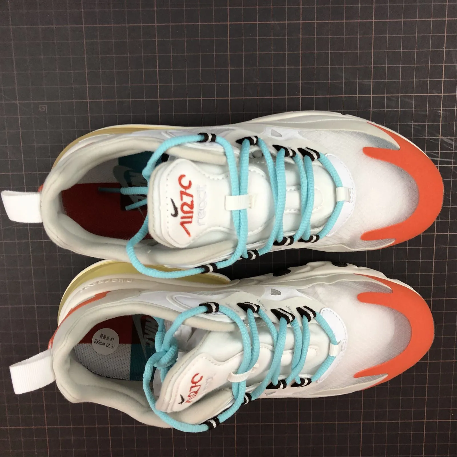 Beginner youth shoes Air Max 270 React Light Beige Chalk Summit White Team Orange Platinum Tint AT6174 200