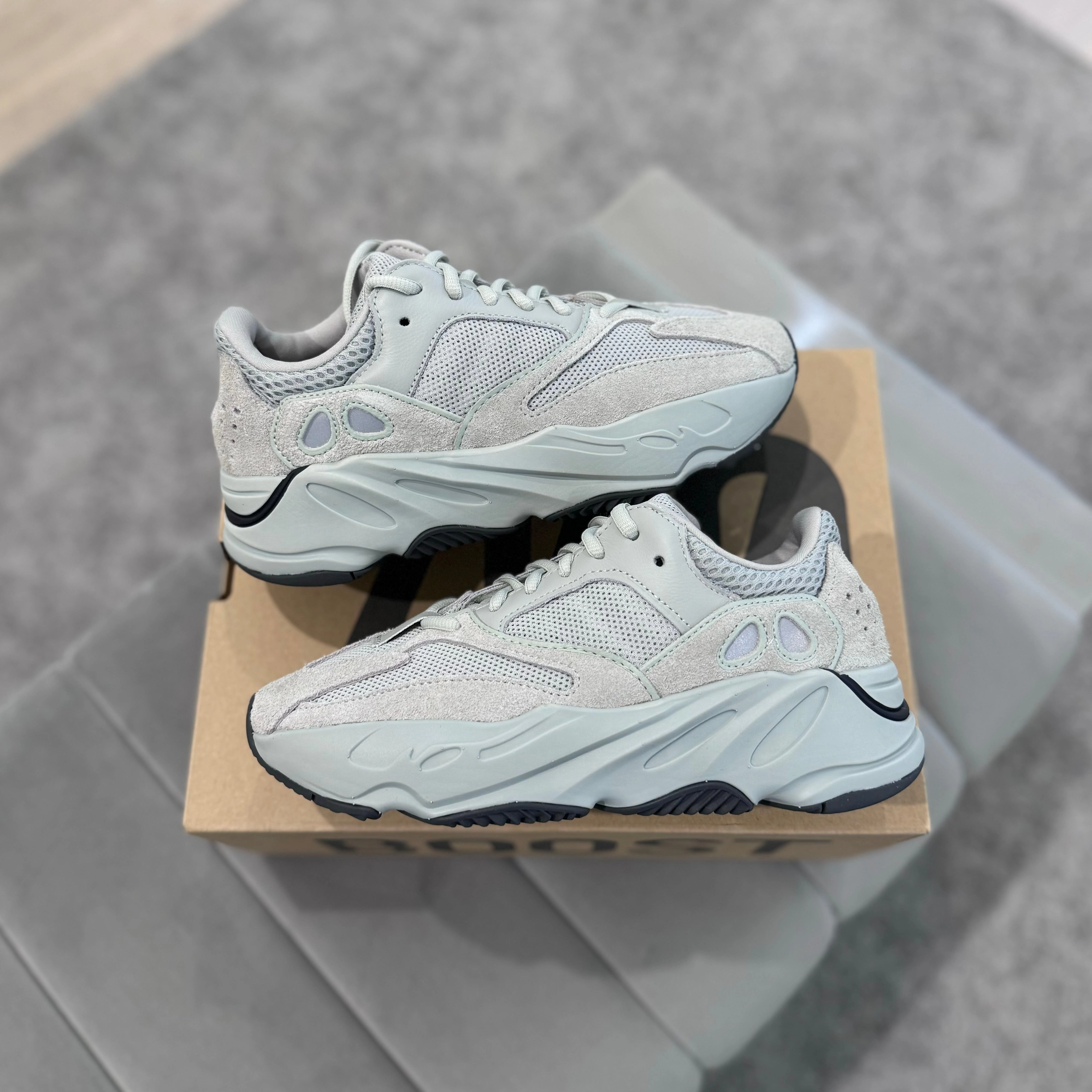 Anti Slip Outsole YEEZY 700 ??SALT??