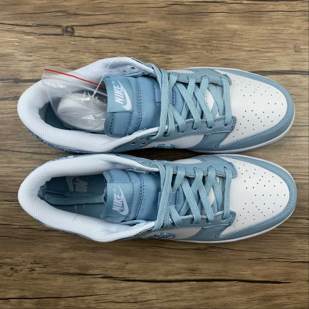 SB Dunk Low Essential Paisley Pack Worn Blue White DH4401-101 Urban Minimal