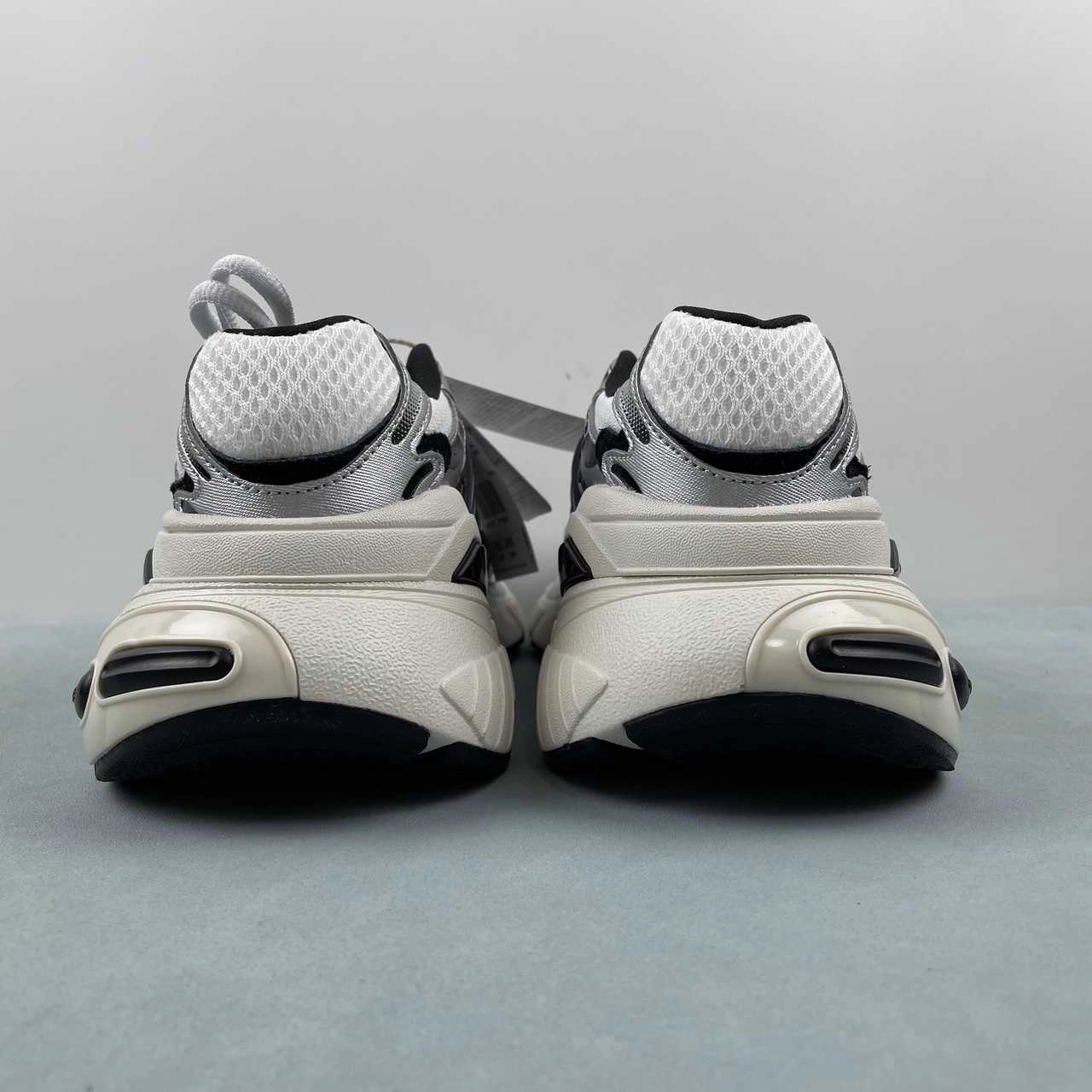 sailing shoes Adidas Adistar XLG Core Black Metallic Silver Off White IH3381