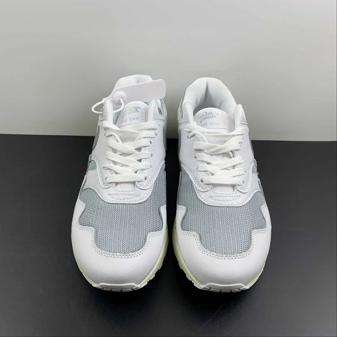 Anti - skid Patta x Air Max 1 Waves Metallic Silver Black DQ0299-100