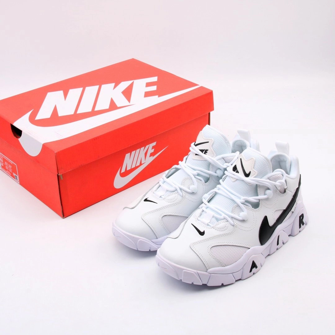 heavy - duty - construction - feature shoes Air Barrage Low Summit White Black CW3130-100