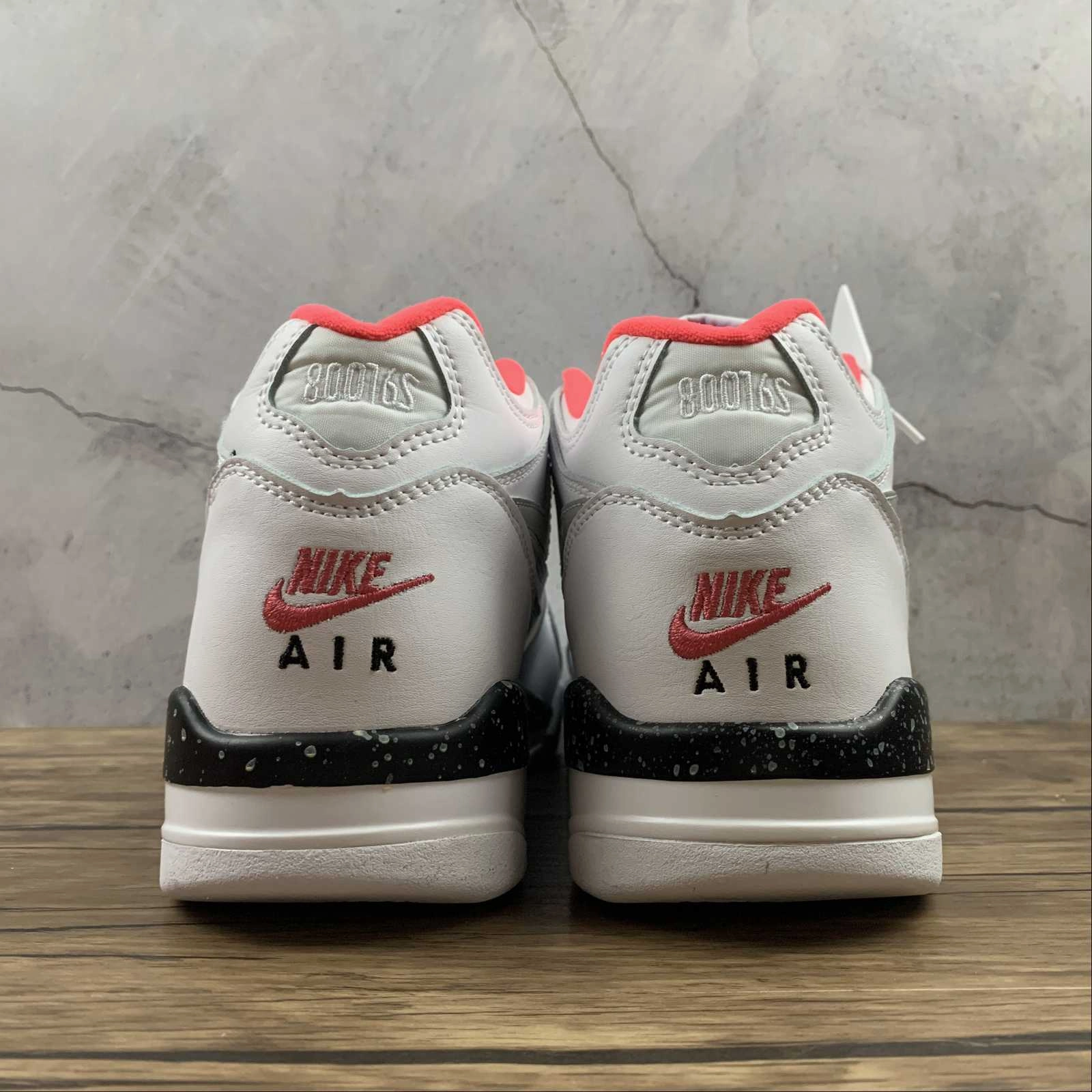 Trendy Performance Air Flight 89 Planet of Hoops CW2616-101