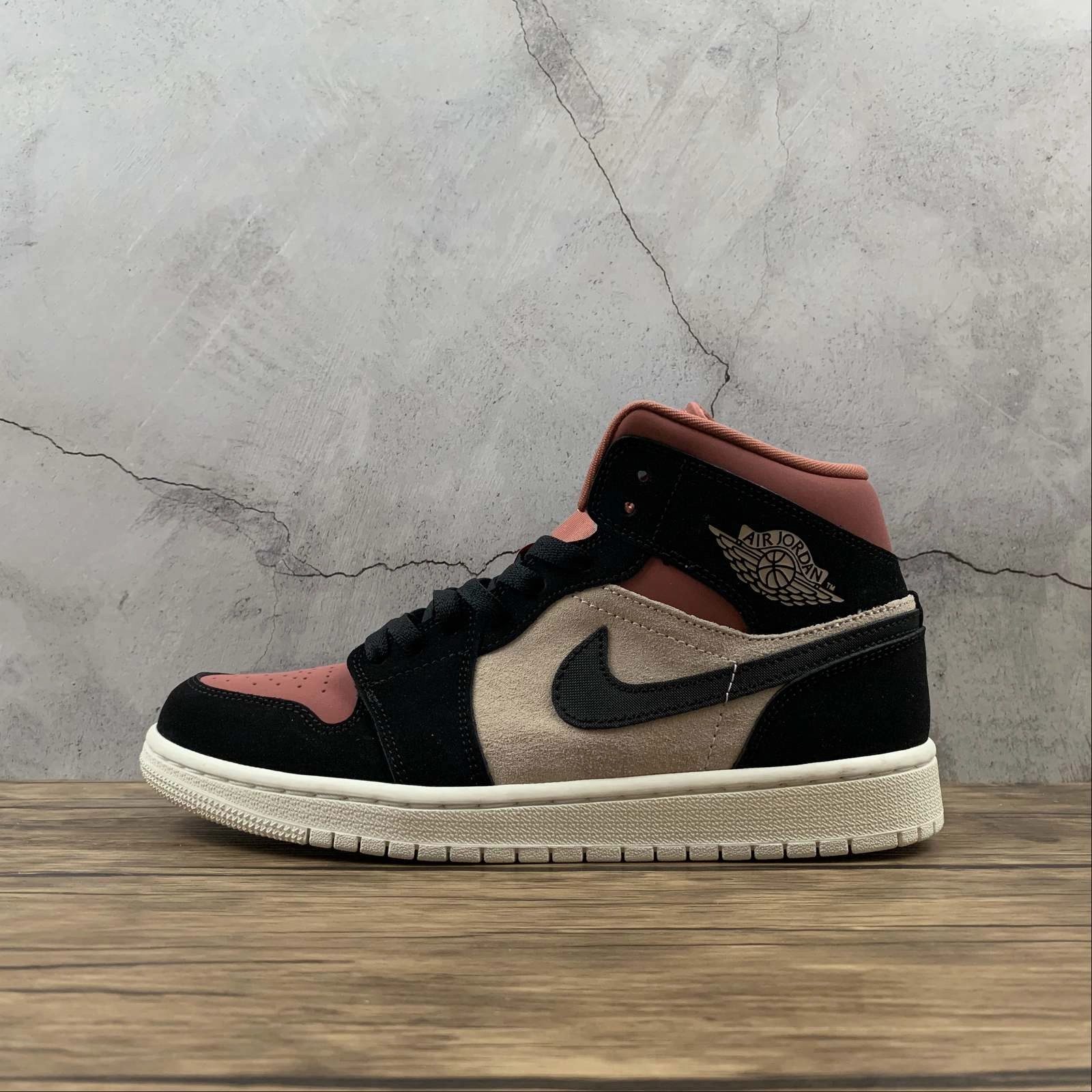 Flexible Performance Day Out Air Jordan 1 Mid Particle Beige Black (2020) BQ6472-202