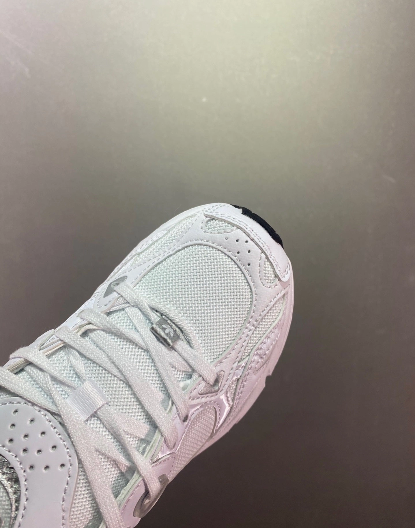 Adidas Astir White Silver Metallic GY5565 endurance running shoes