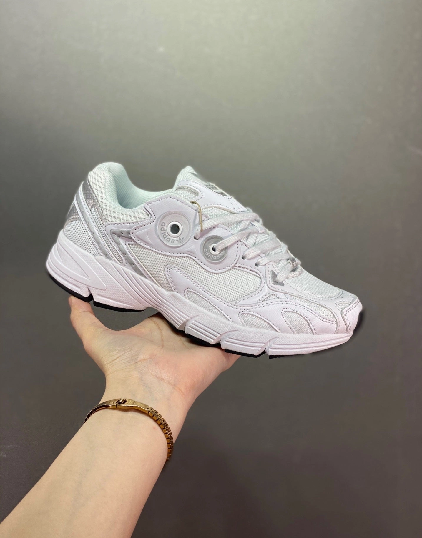 Adidas Astir White Silver Metallic GY5565 basketball - compatible shoes Meta-Rocker