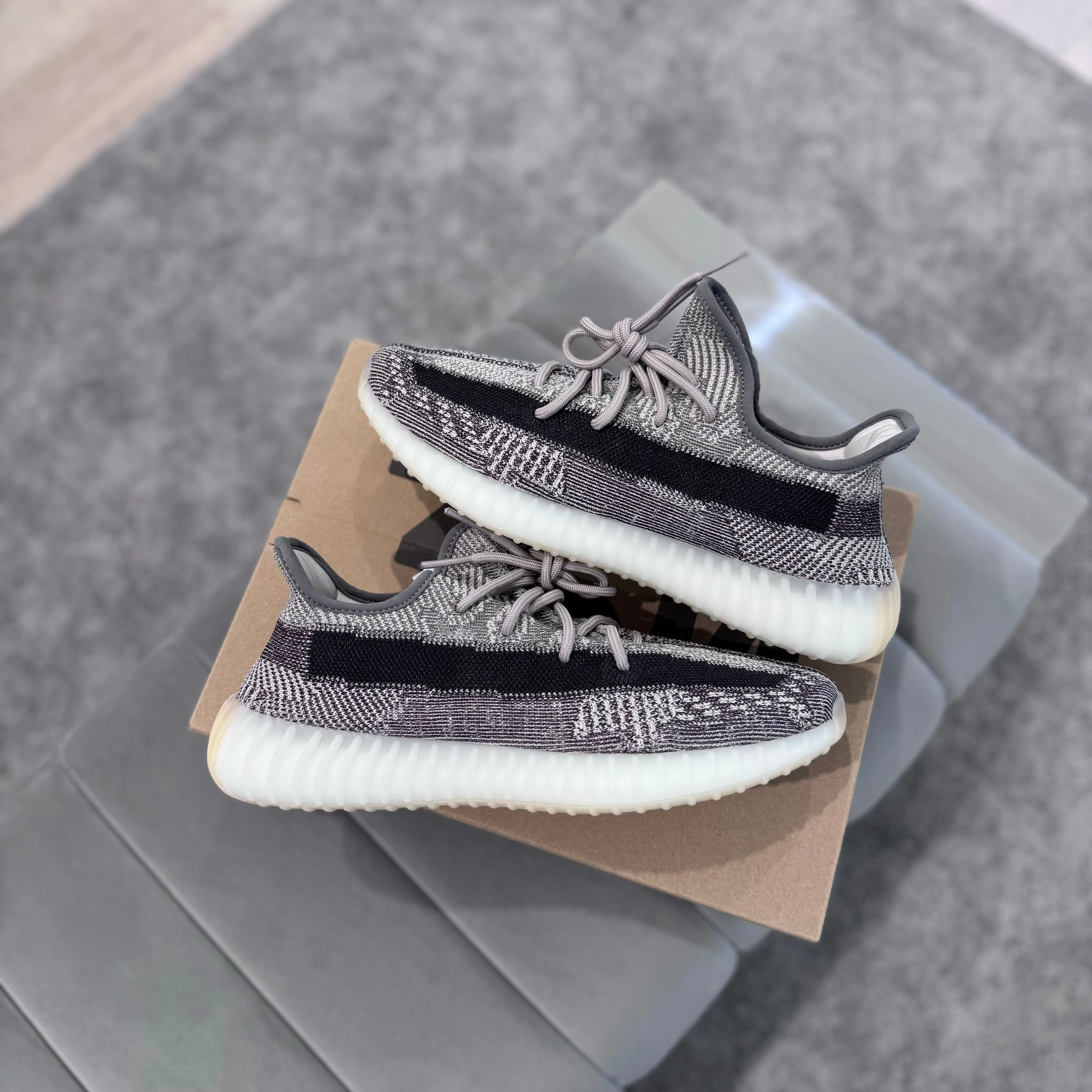 Supportive Fit YEEZY 350 V2 ??ZYON??