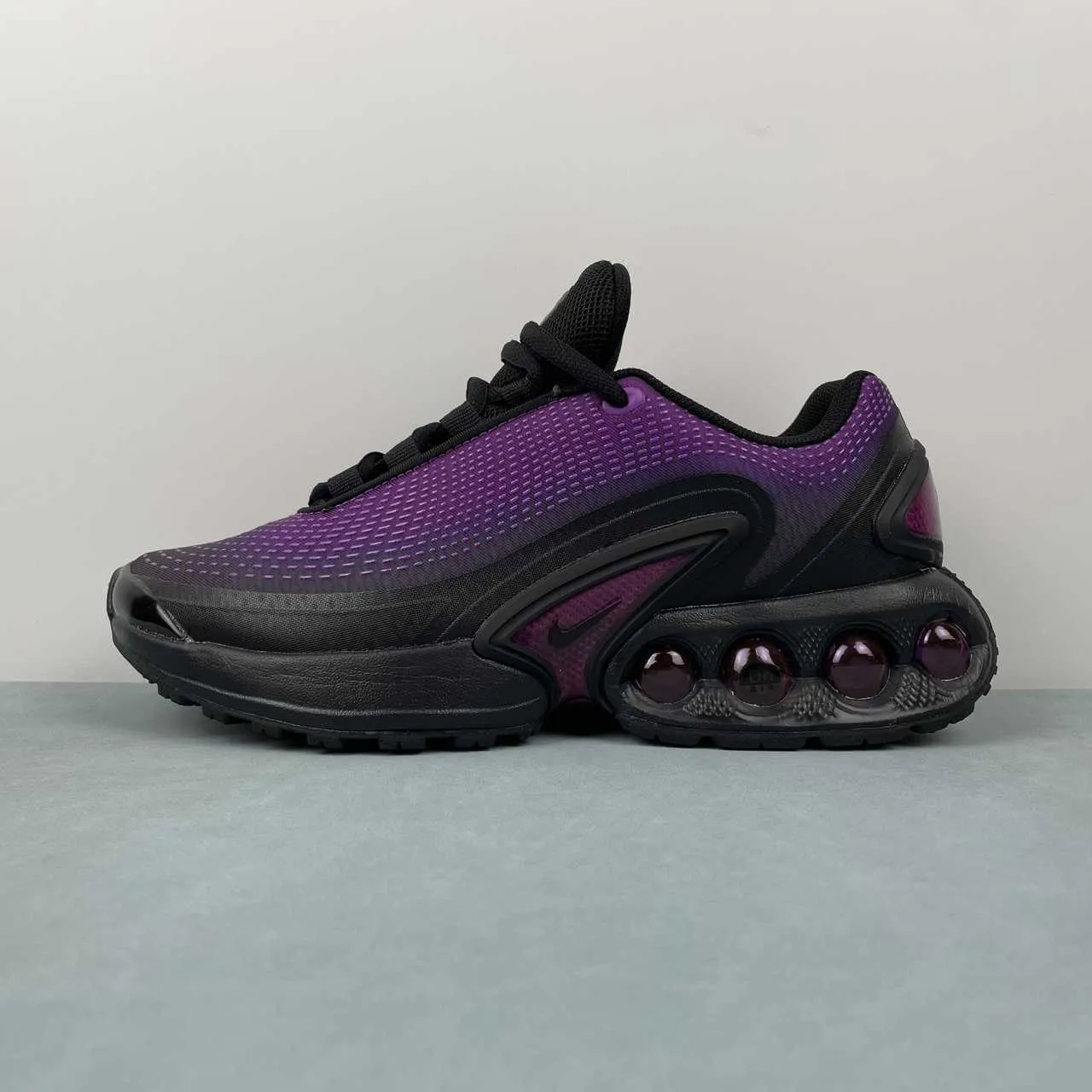 Air Max Dn Bold Berry Hyper Violet White Black HQ3605-505 Sensational traction