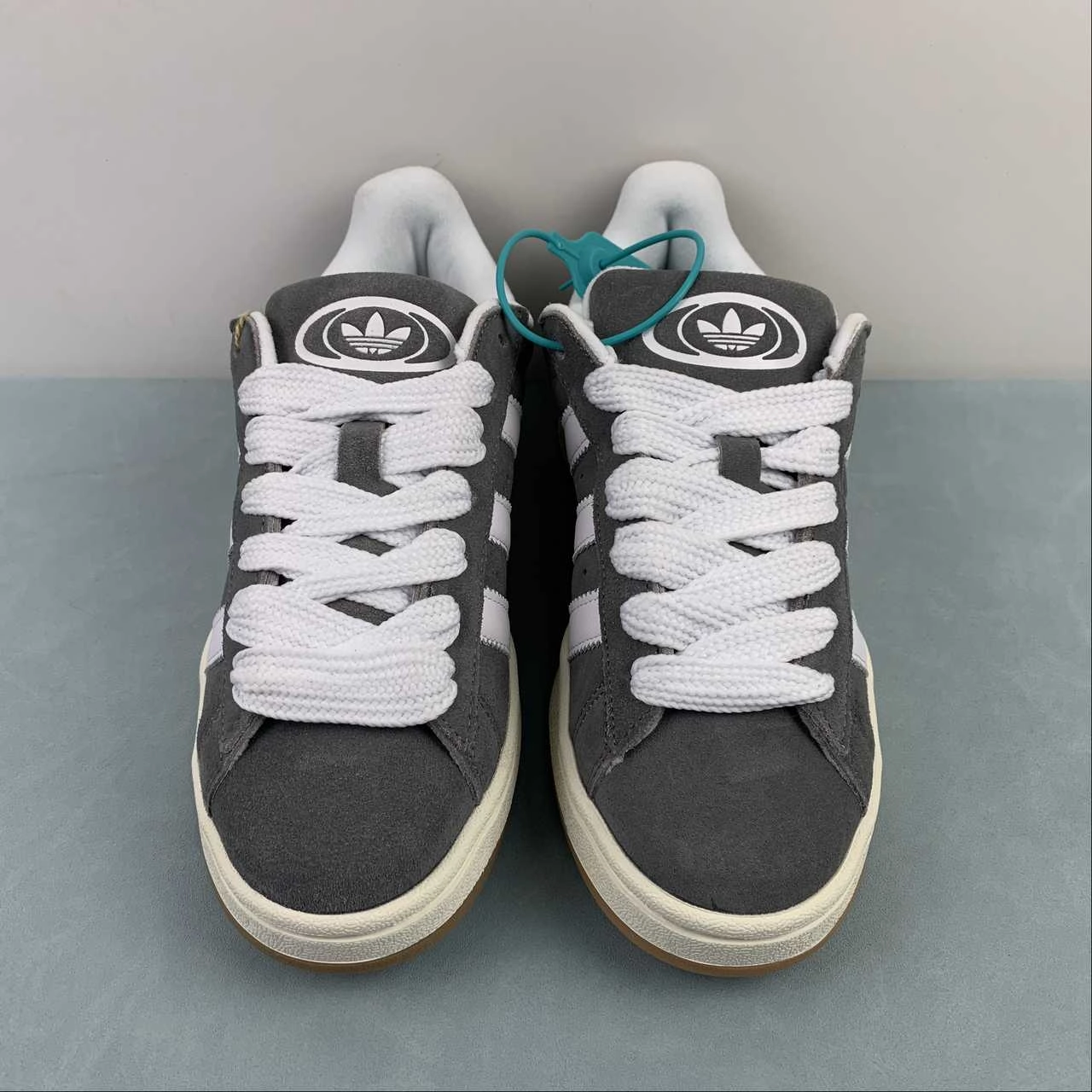 Bold colors HeelCushion Adidas Campus 00s Grey Three Cloud White Off White HQ8707