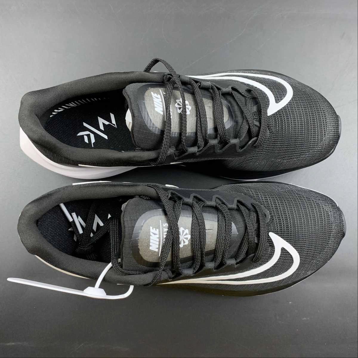 Cross training Zoom Fly 5 Black White DM8968-001