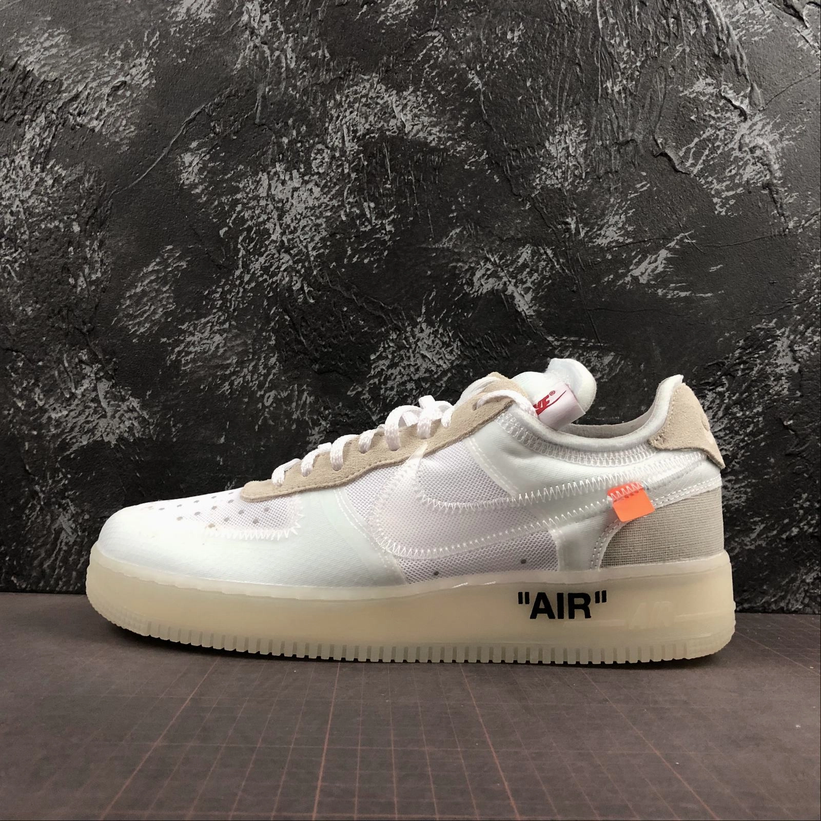 Off White x Air Force 1 Low Virgil Ow White AO4606-100 Moon Jog