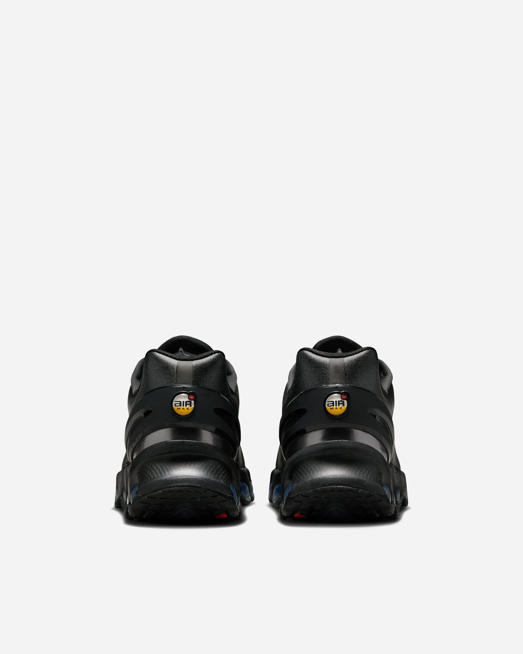 dark colors trendy - style shoes NIKE WMNS AIR MAX DN8