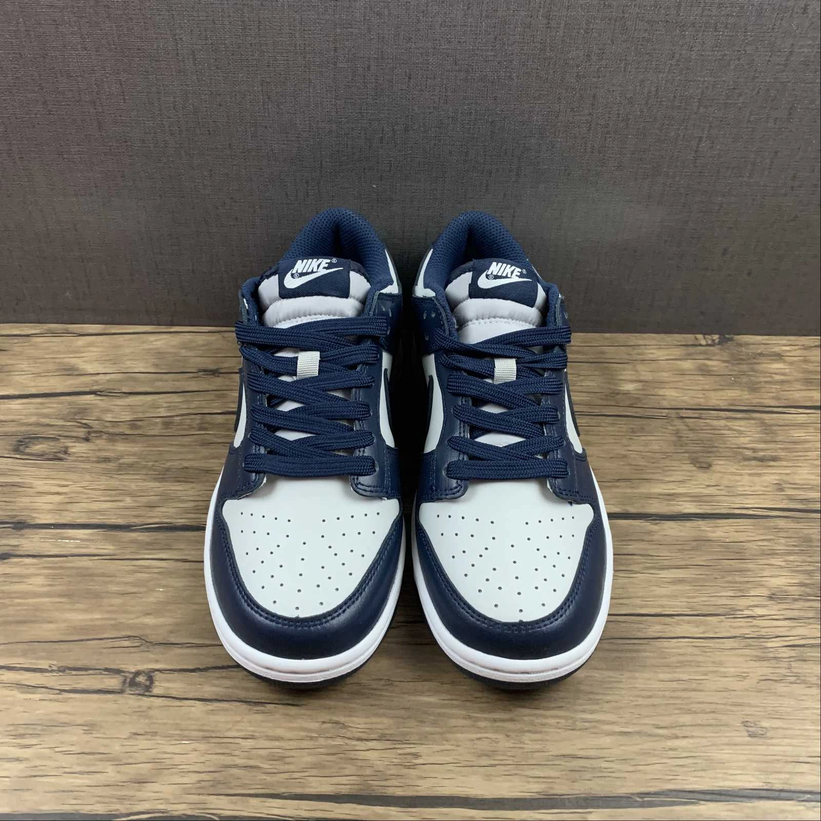 SB Dunk Low Georgetown Wolf Grey Dark Obsidian Total Orange DD1391-003 Square Toe Bend Support