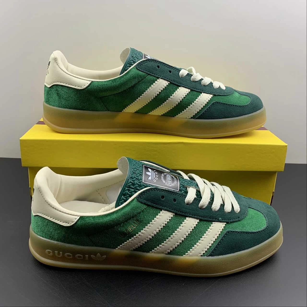 spring running shoes Adidas x Gucci Gazelle Green White