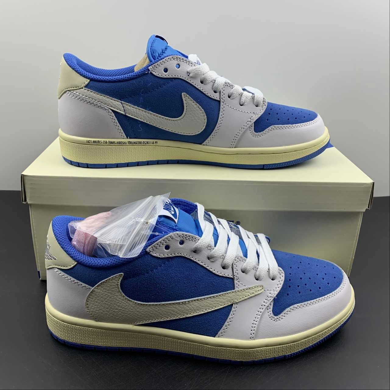 Travis Scott x Air Jordan 1 Low OG Sail University Blue White DQ4277-212 Track Fit