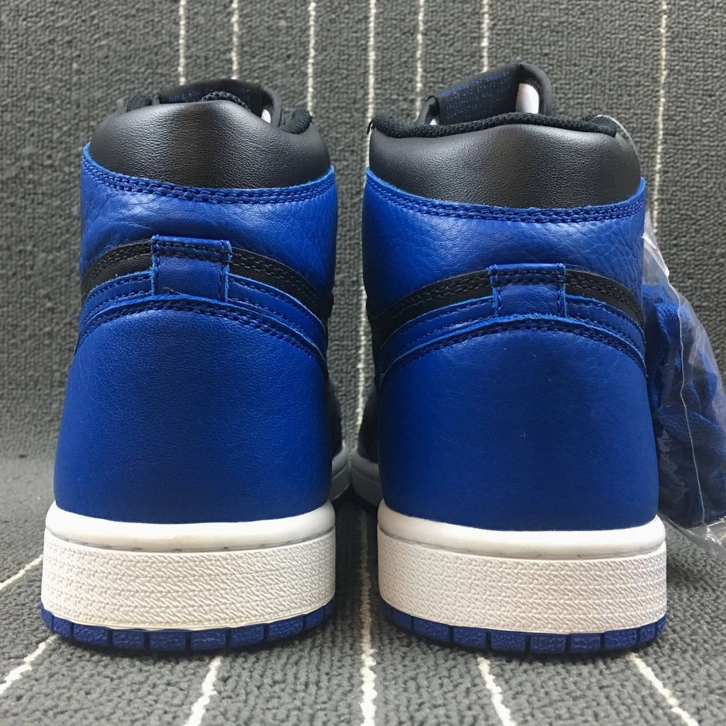 Air Jordan 1 Retro High OG Black Royal White  555088-007 Elevated Comfort