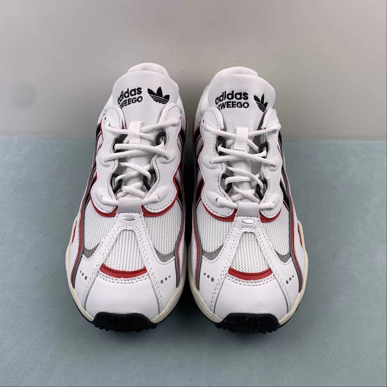 Adidas Ozweego OG W Cloud White Better Scarlet Silver Metallic IG6197 luxury running option Thermal hats