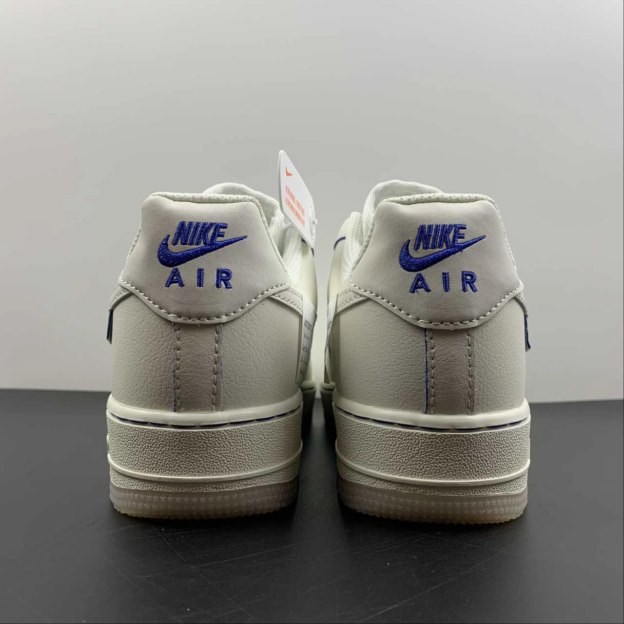 Air Force 1 07 Low White Navy Blue DX1156-001 PaddedCollar