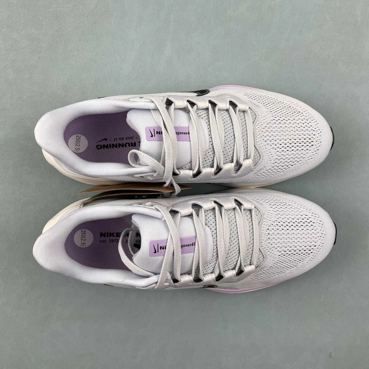 Outsole lugs enhance contact and grip precision Air Zoom Pegasus 41 Lilac Bloom Pure Platinum Black Platinum Tint FD2723-004