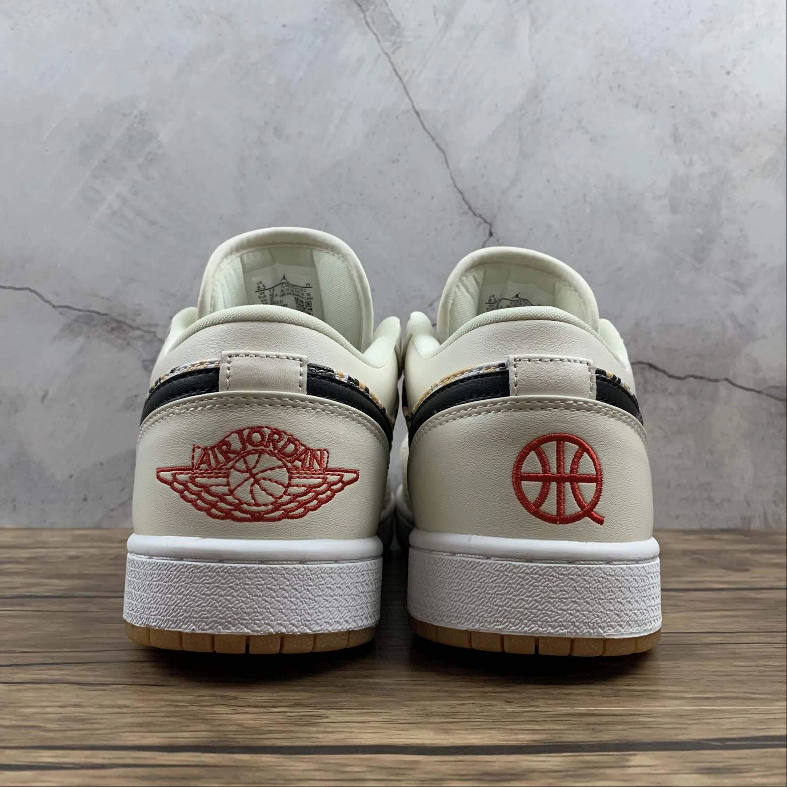 Air Jordan 1 Low Quai 54 Team Orange Baroque Brown CZ4155-100 Dynamic silhouette Adventure Ready