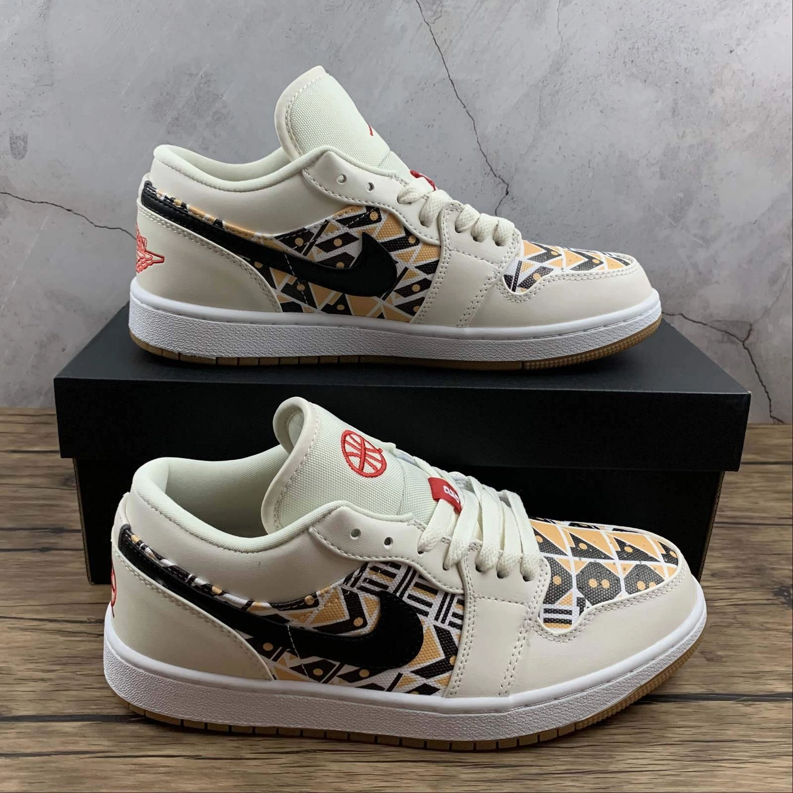 Air Jordan 1 Low Quai 54 Team Orange Baroque Brown CZ4155-100 Active Compression Activated Fit