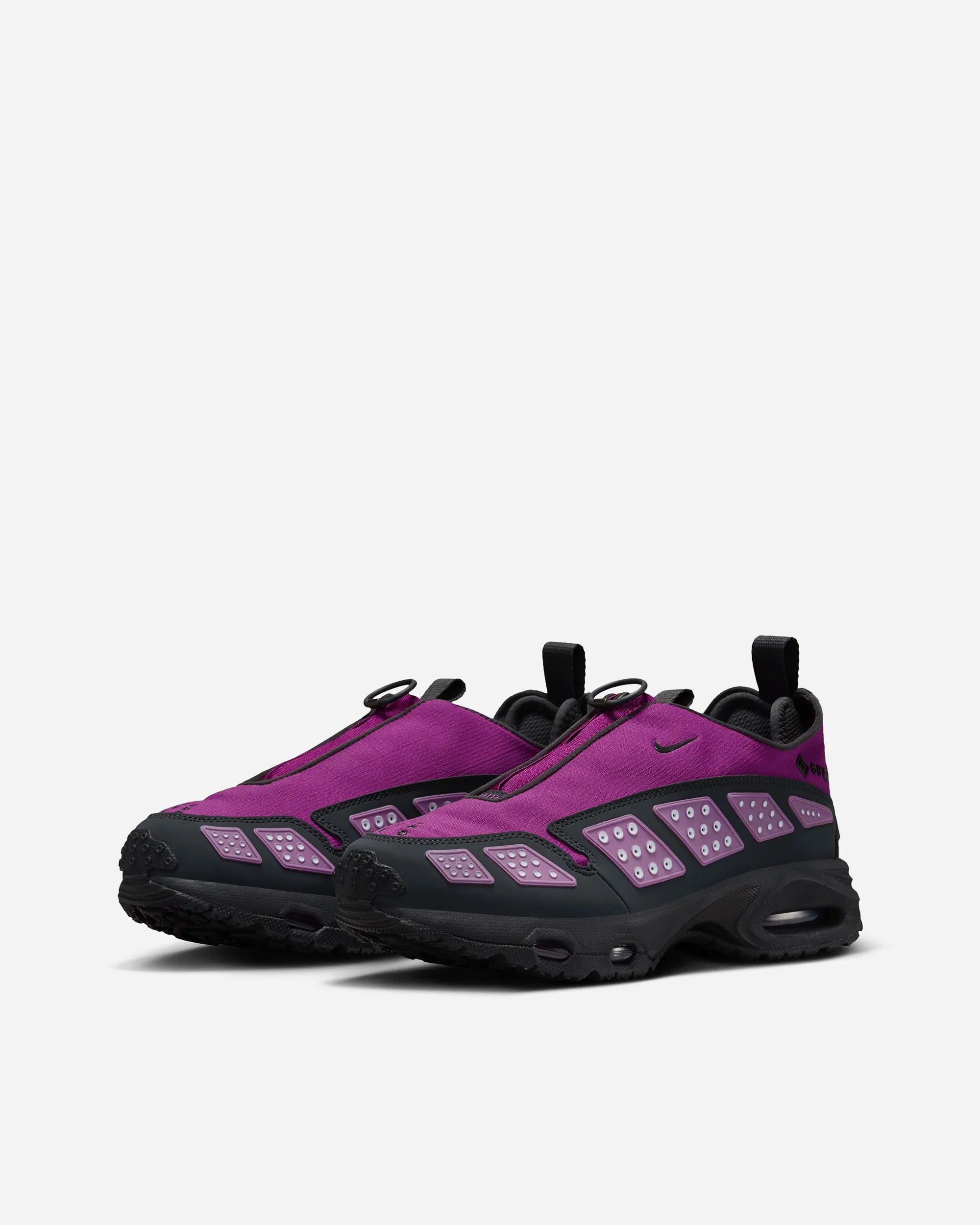 NIKE WMNS AIR MAX SNDR GTX Stability assistance