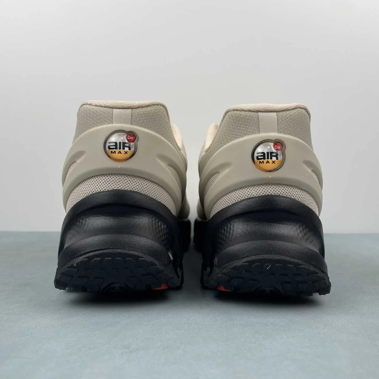 Air Max Dn8 Fossil Black HF5509-101 anti - fatigue shoe quality running for a way to stay resilient