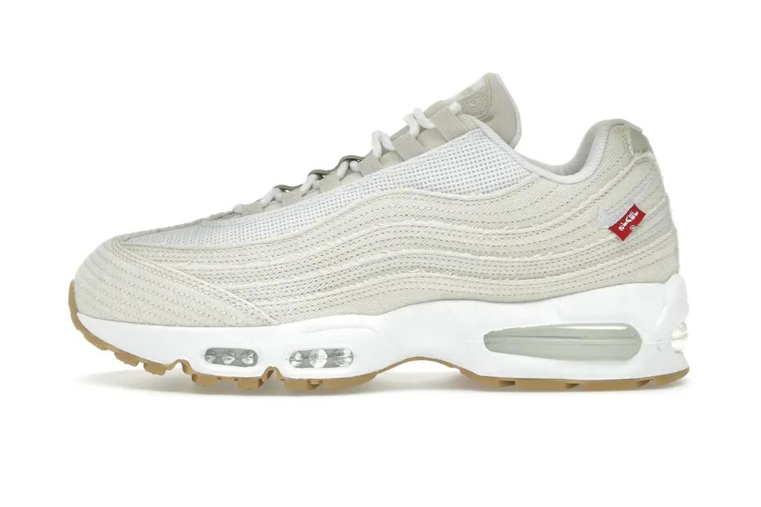 running with a minimalist style Nike Air Max 95 OG Levis Light Orewood Brown