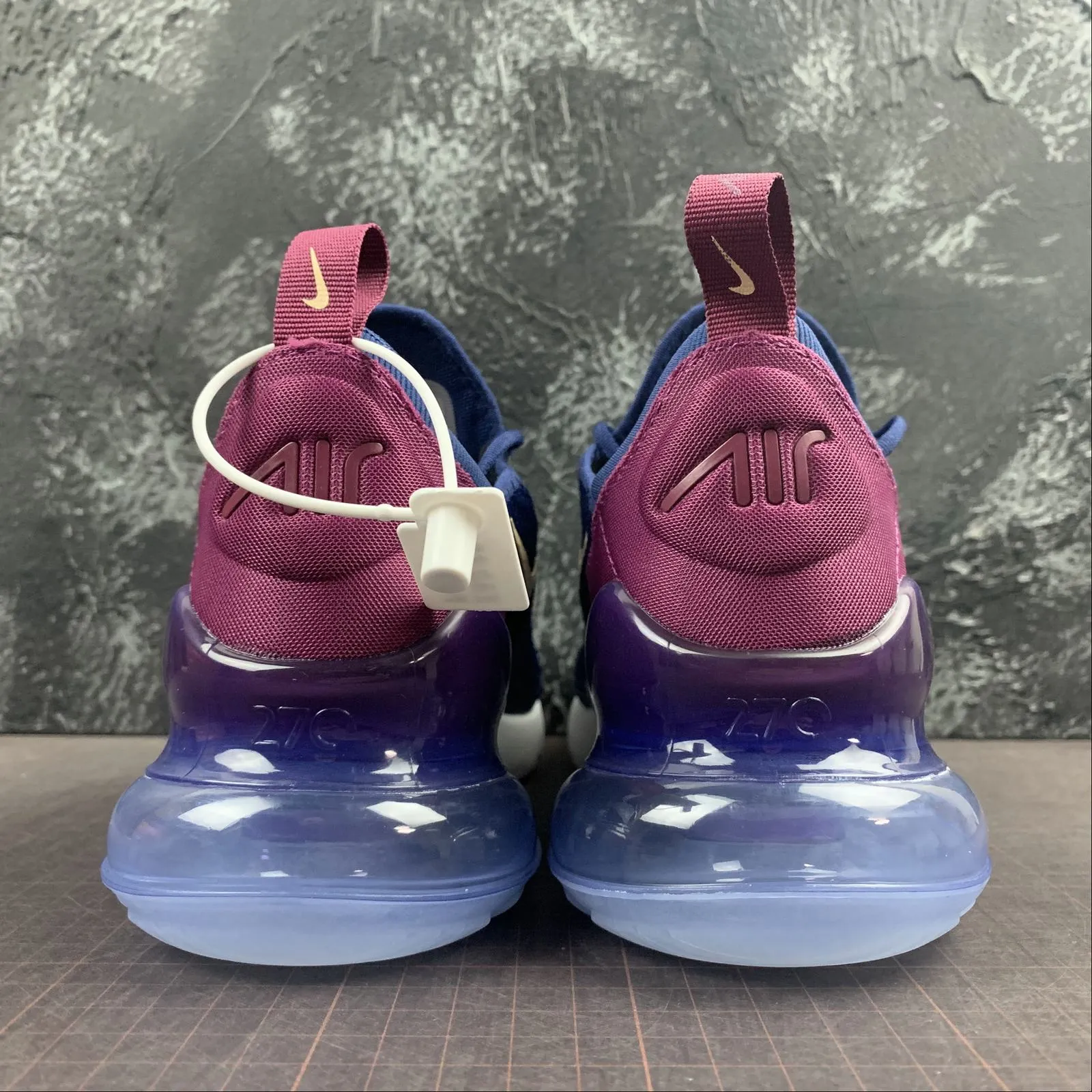 Wear resistant straight - away track running shoes Air Max 270 Blue Void True Berry Platinum Tint Crimson Tint AH6789-402